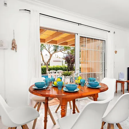 Villa Lantana By