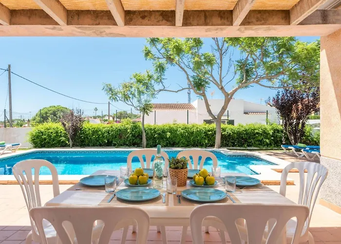 Lantana By וילה *